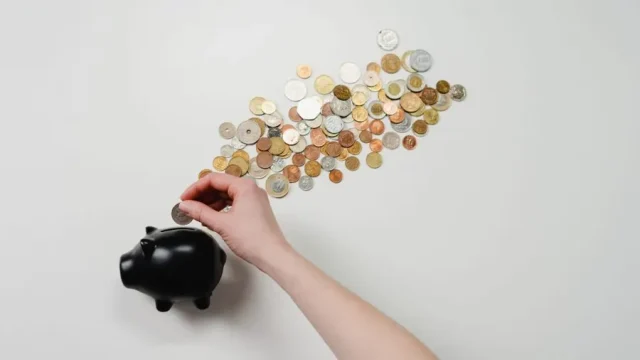 Achieving Financial Stability: Strategies for Low-Investment Portfolios