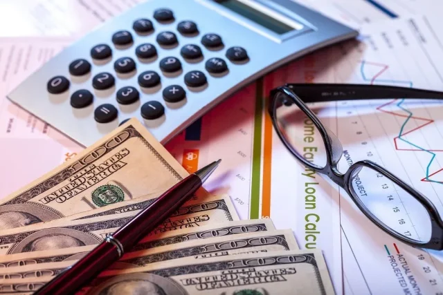 The Role of Financial Education in Achieving Lifelong Success